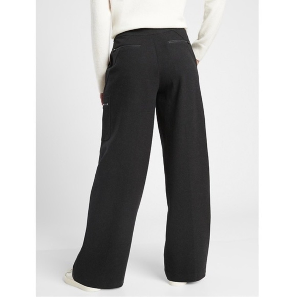 Athleta venice Heathered cargo pants Wide leg button